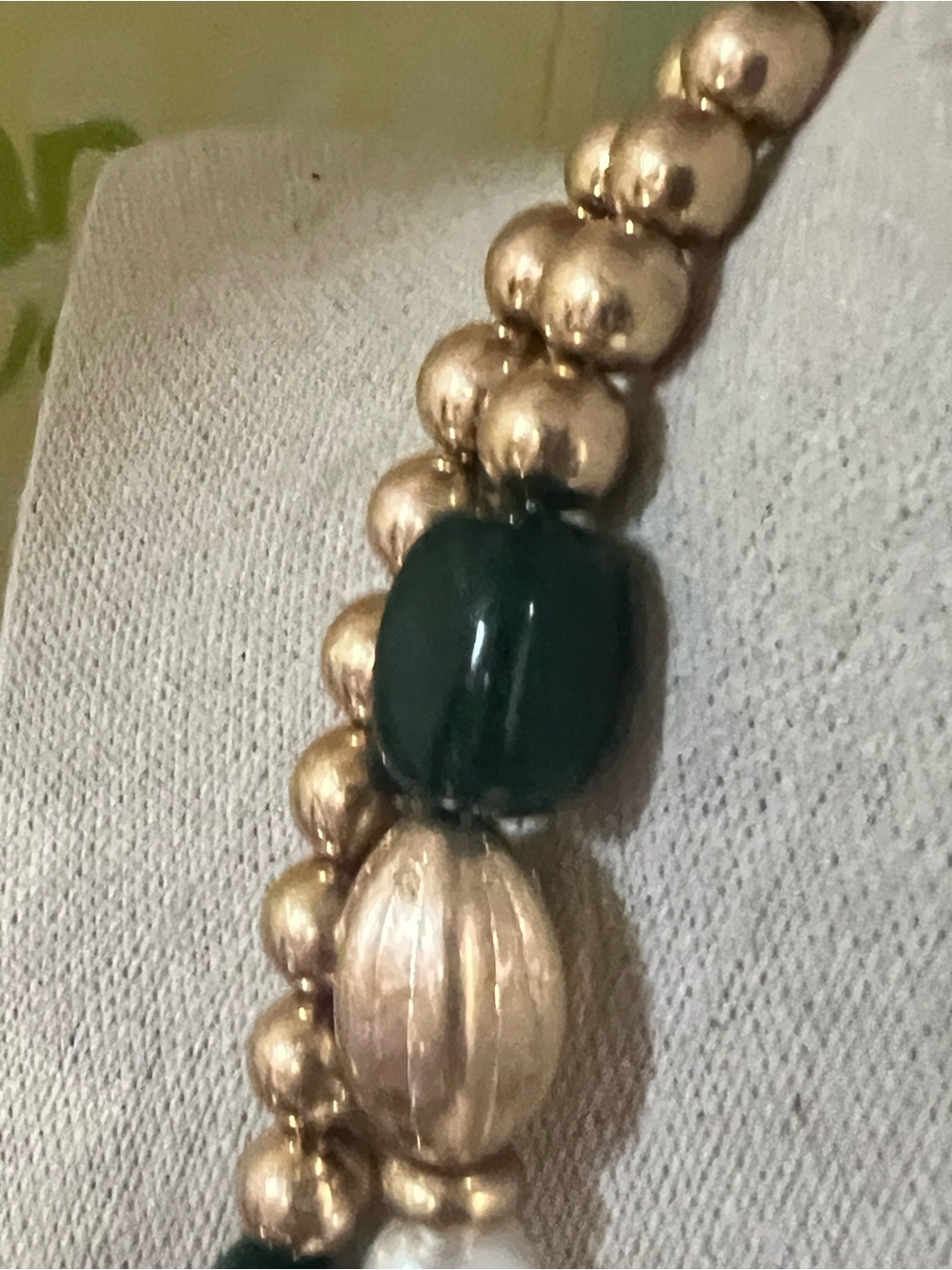 NWT Southern Living Layered Green, Gold and White Statement Necklace #JW7 - Picture 7 of 12